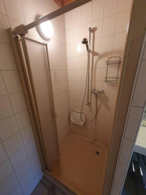 Dachwohnung In Flughafennaehe Kloten