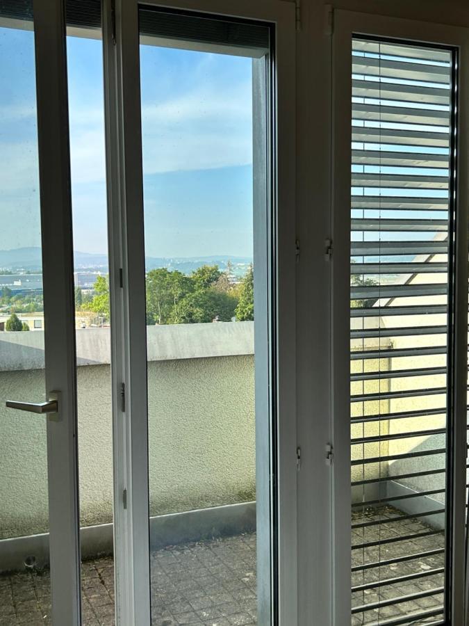 Appartamento Dachwohnung In Flughafennaehe *